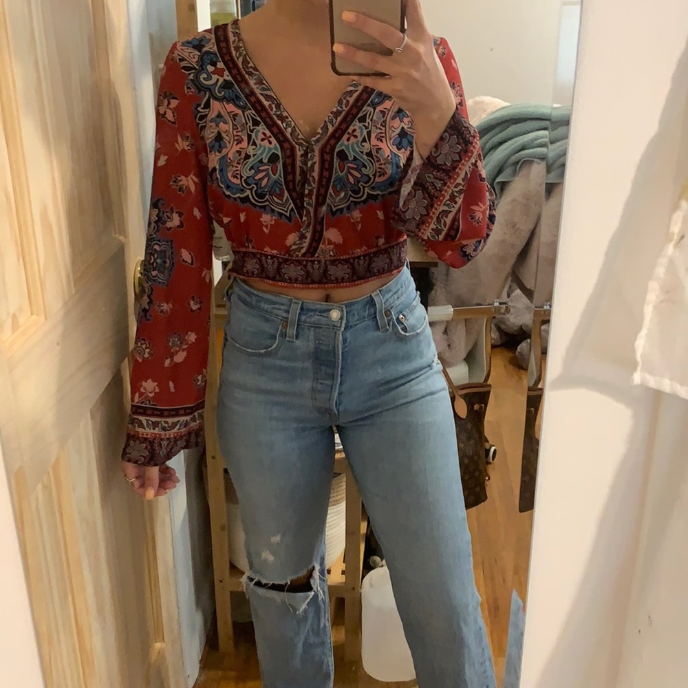 Long sleeve crop top